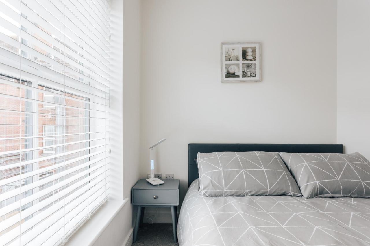 Central 2 Double Bedroom Flat With Parking Bournemouth Esterno foto